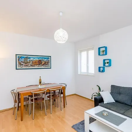 Antej - One Bedroom With Terrace And City View
