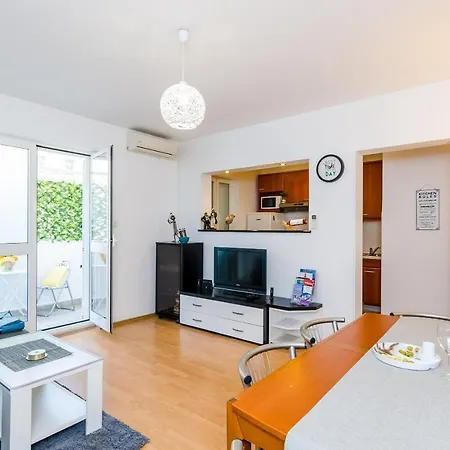 Antej - One Bedroom With Terrace And City View